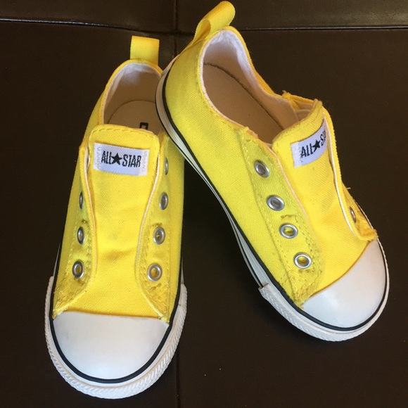 converse yellow laces